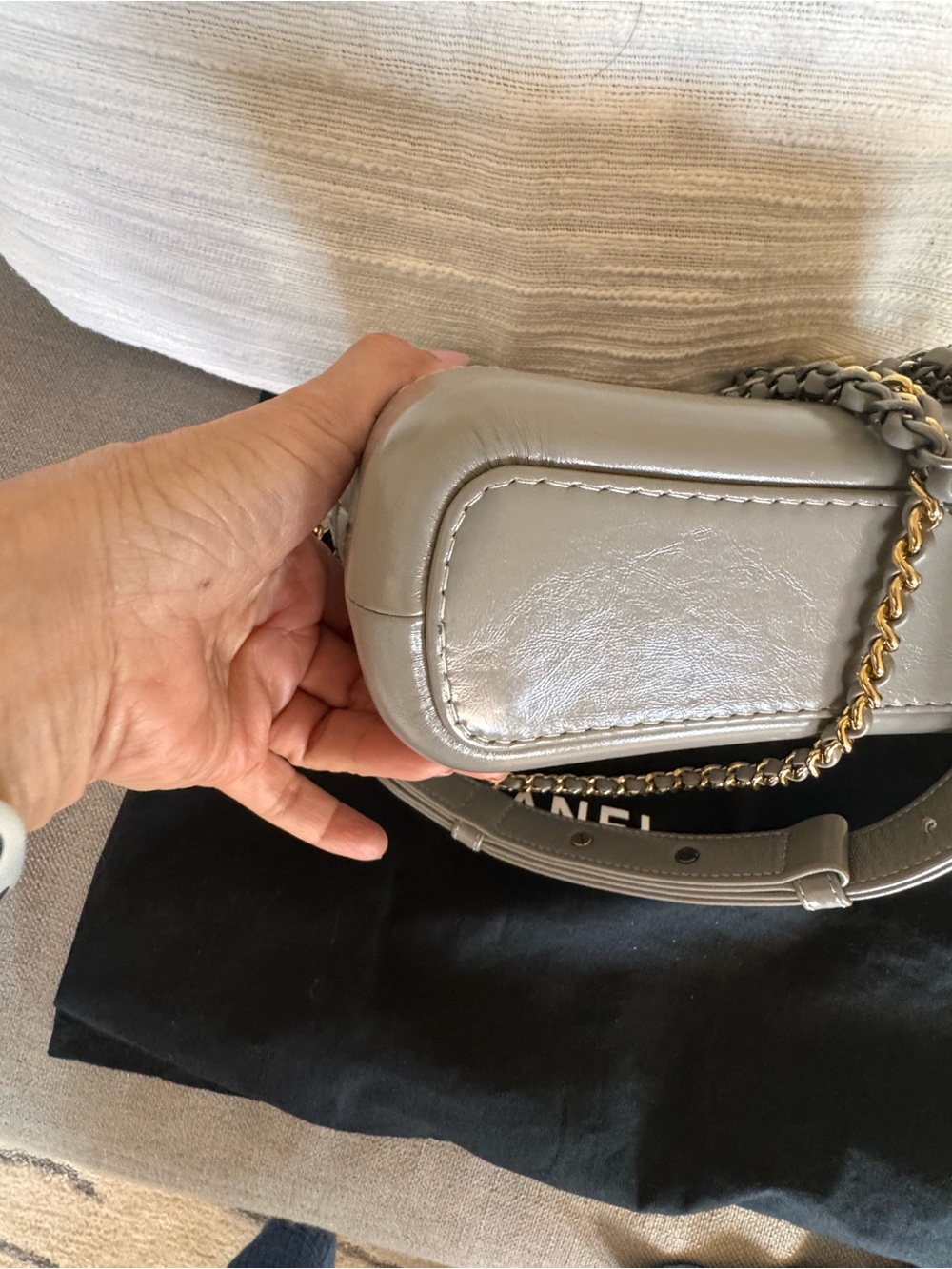 💯 % Authentic CHANEL small Gabrielle Gray Quilted Leather bag - Picture 3 of 10